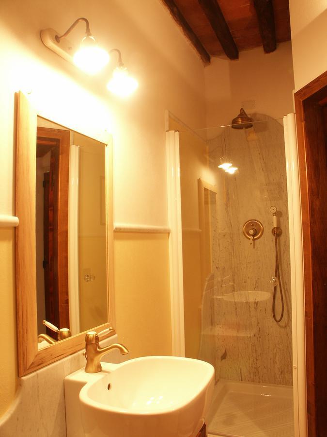 Galleria Ars Apua Bed & Breakfast Carrara Exterior photo